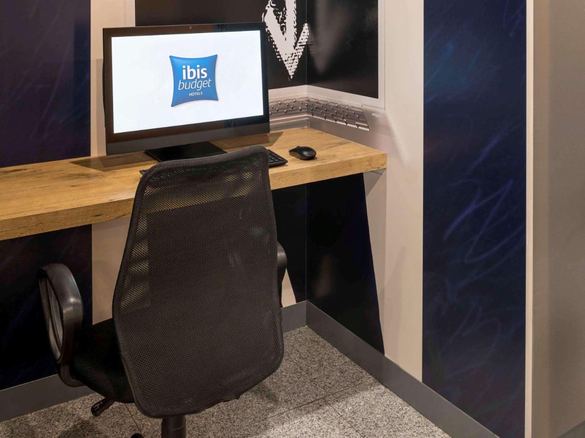 Ibis Budget Bobigny Pantin Esterno foto