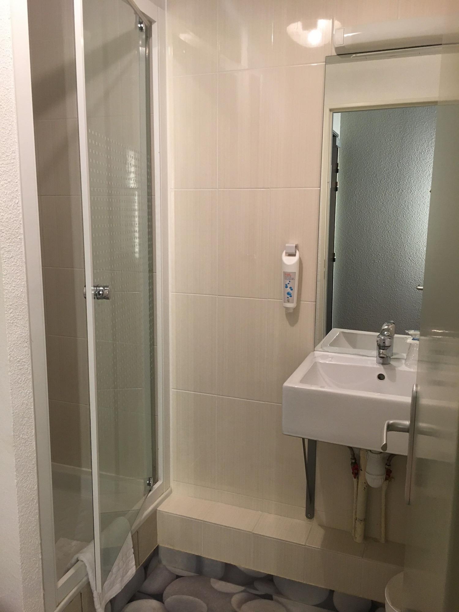 Ibis Budget Bobigny Pantin Esterno foto
