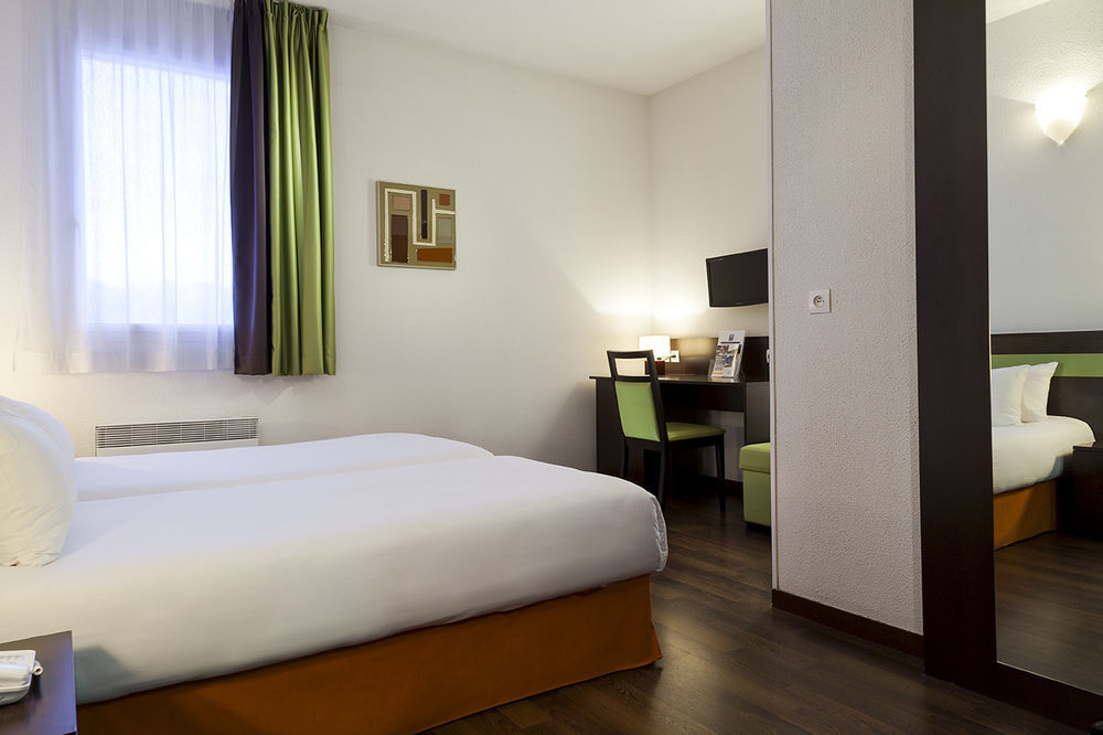 Ibis Budget Bobigny Pantin Esterno foto