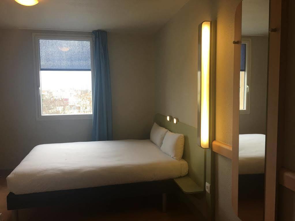 Ibis Budget Bobigny Pantin Esterno foto