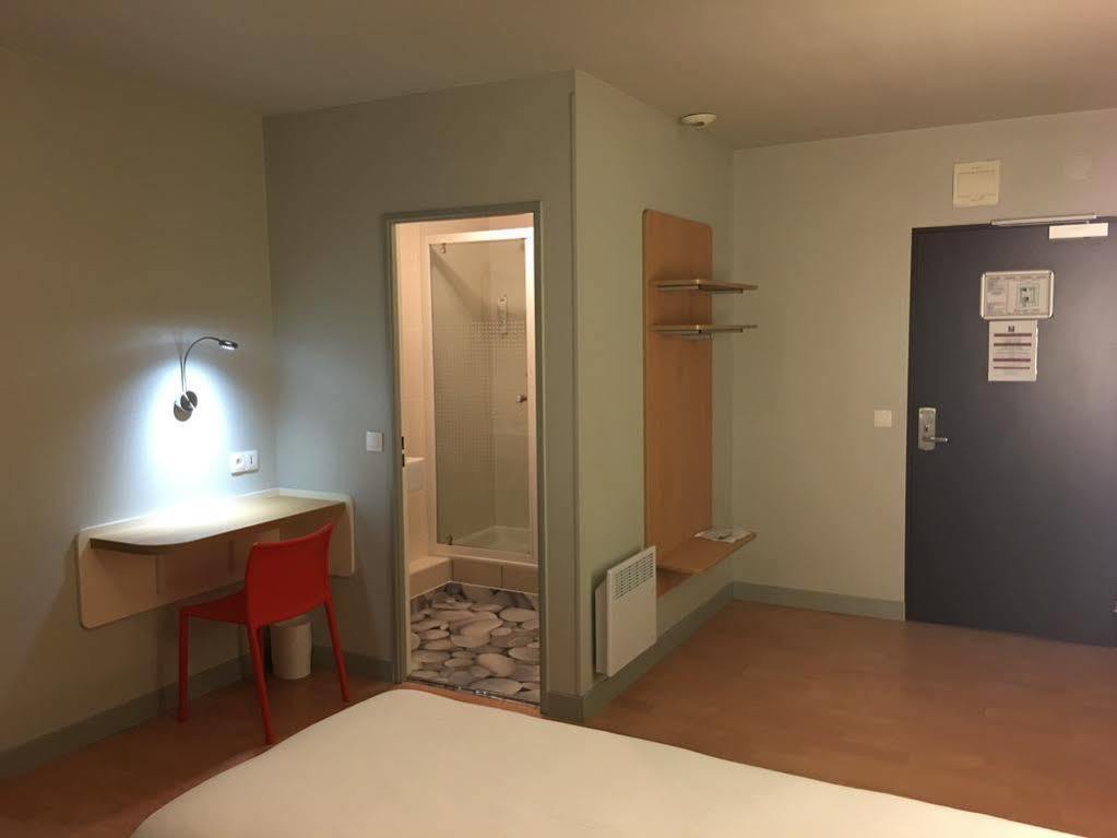 Ibis Budget Bobigny Pantin Esterno foto