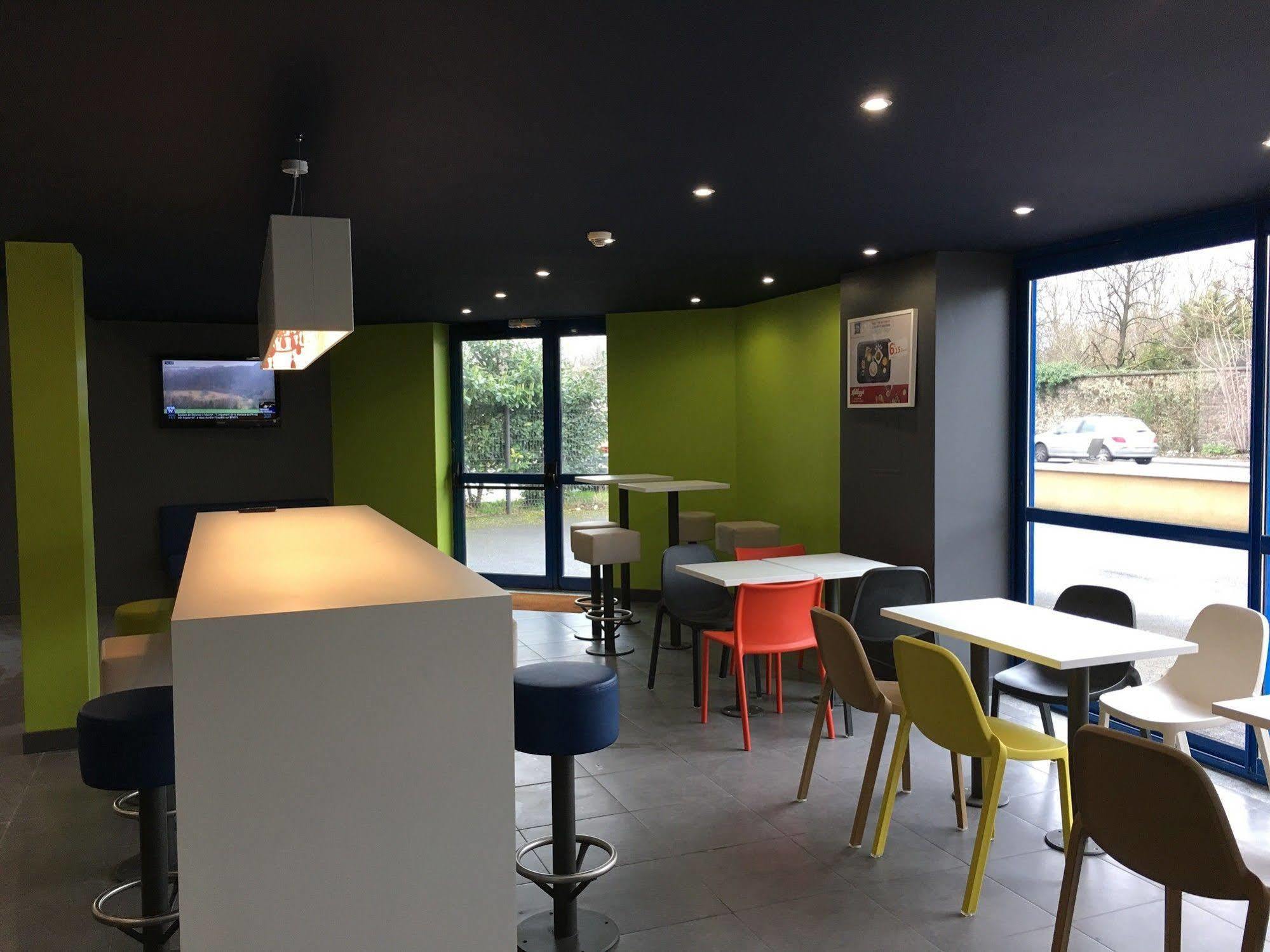 Ibis Budget Bobigny Pantin Esterno foto