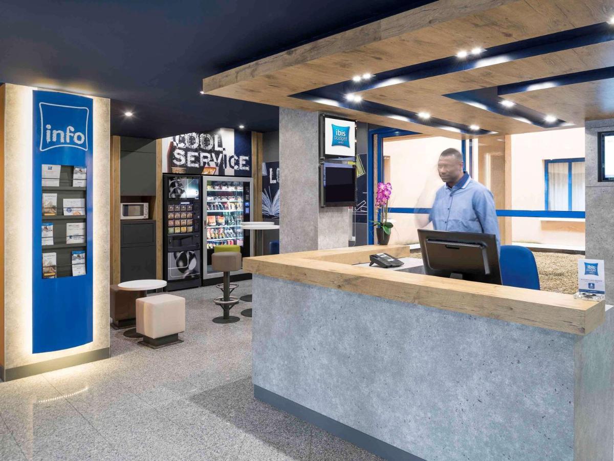Ibis Budget Bobigny Pantin Esterno foto
